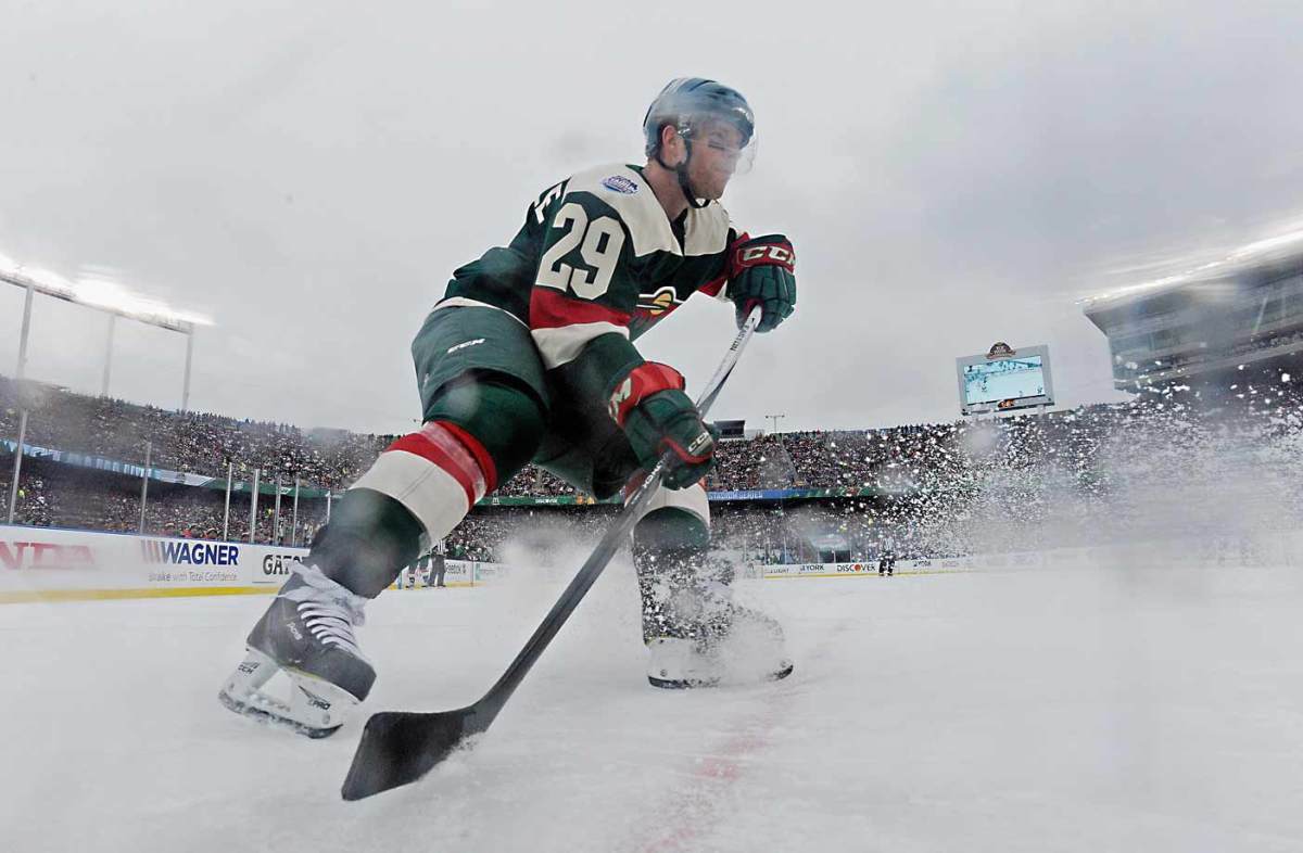 Wild-Hawks-Pominville-Foslien.jpg